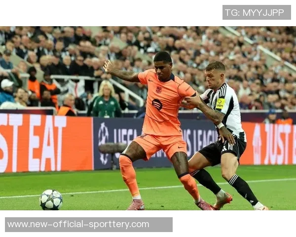 世体独家:巴萨客战纽卡时将穿二客球衣;赛后将留宿避免深夜返程 世体独家:巴萨客战纽卡时将穿二客球衣;赛后将留宿避免深夜返程